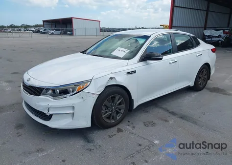 2017 Kia Optima Lx Turbo z USA, uszkodzony, nr VIN 5XXGT4L14HG173726